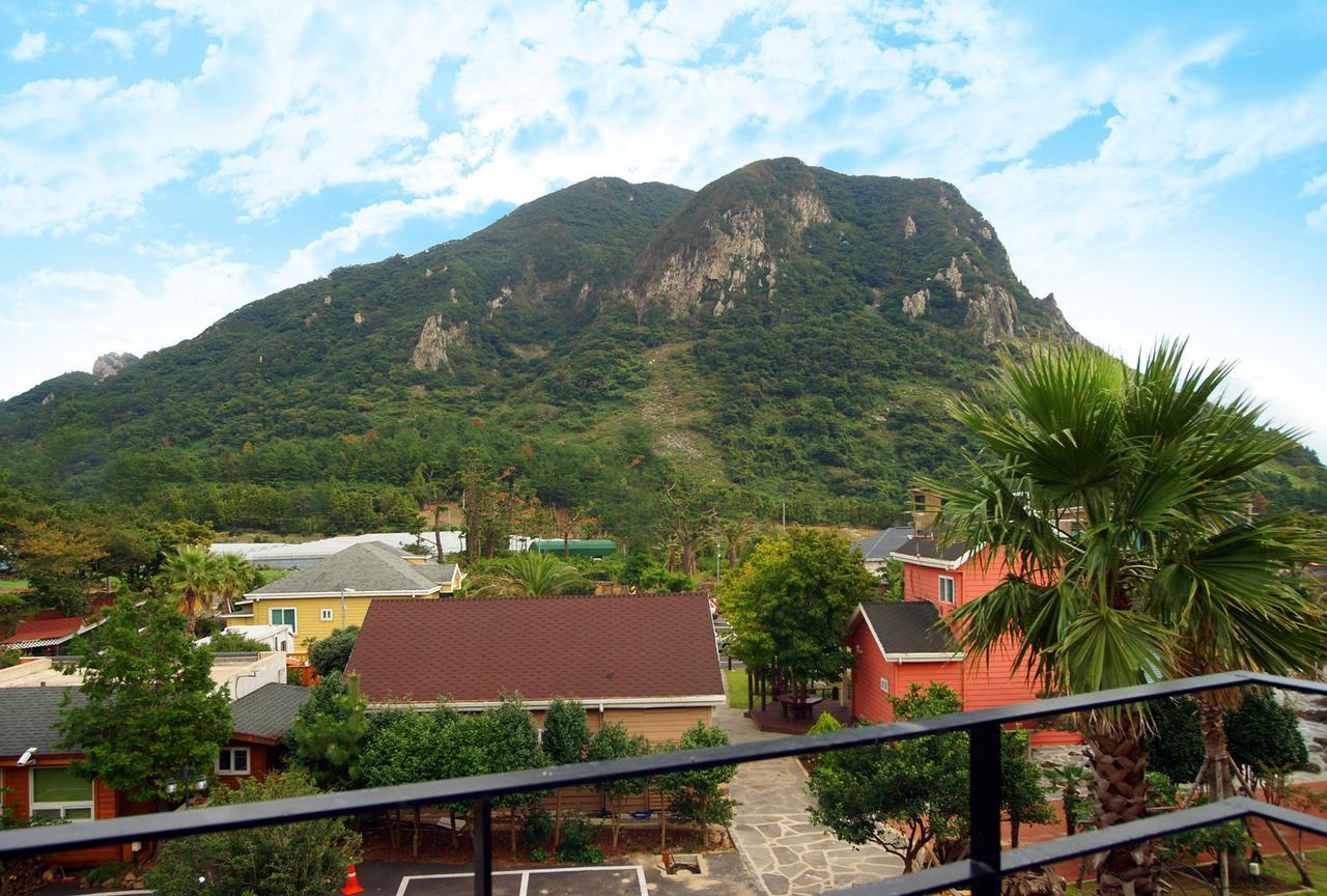Mirvill Pension & Resort Seogwipo Exterior photo