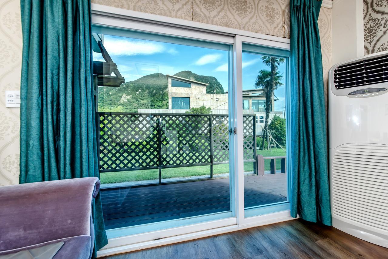 Mirvill Pension & Resort Seogwipo Exterior photo