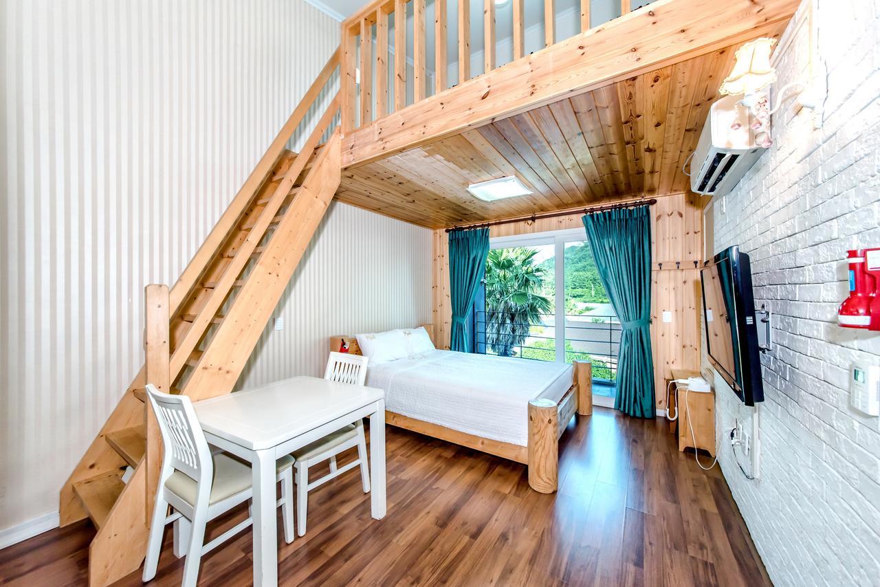 Mirvill Pension & Resort Seogwipo Exterior photo