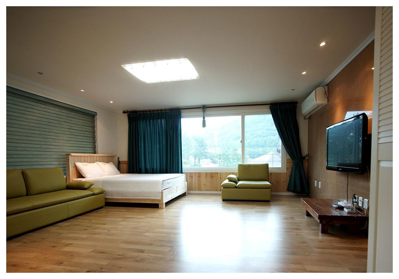 Mirvill Pension & Resort Seogwipo Exterior photo